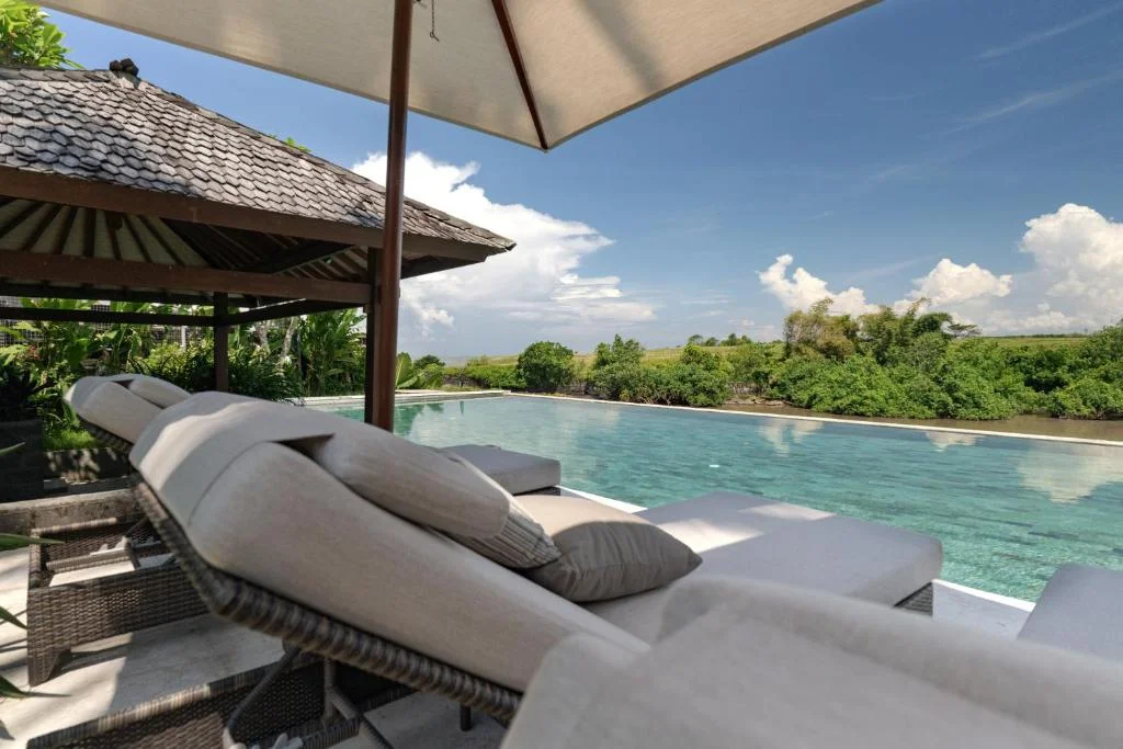 Beachfront 4-Bedroom Escape in Cemagi Canggu – Private Pool Villa by the Beach — image 6