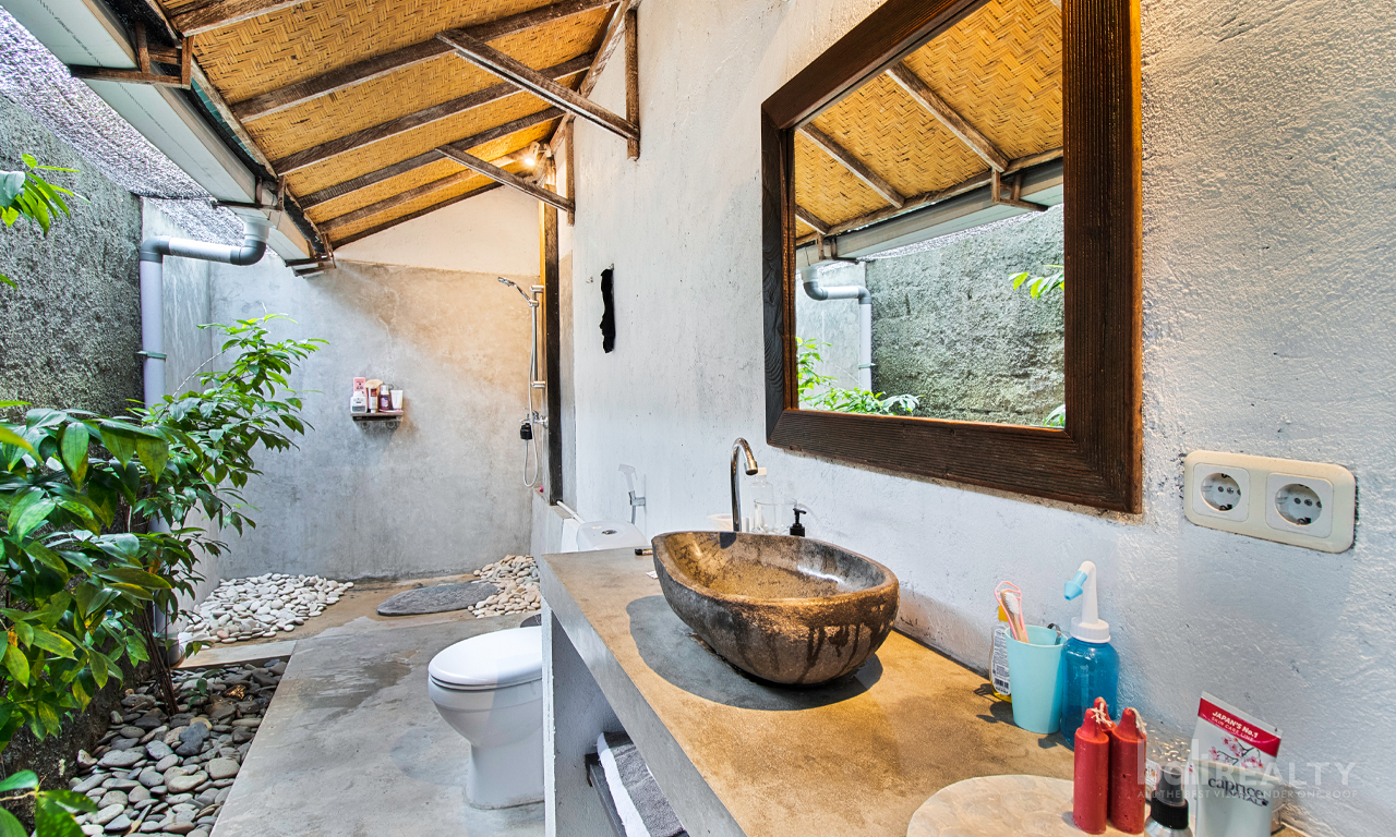 Profitable Five-Bedroom Villa Investment in Buduk – Long Lease Opportunity 2952 — image 13