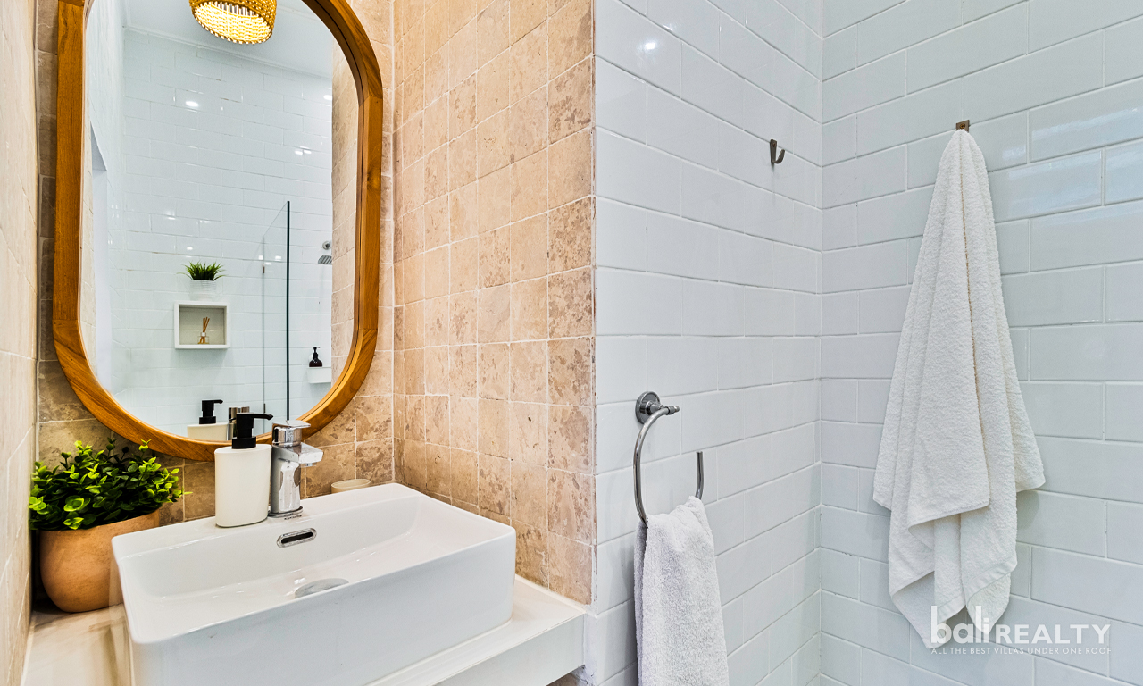 Newly Renovated Two-Bedroom Villa with Long Lease in Prime Canggu 2963 — image 14
