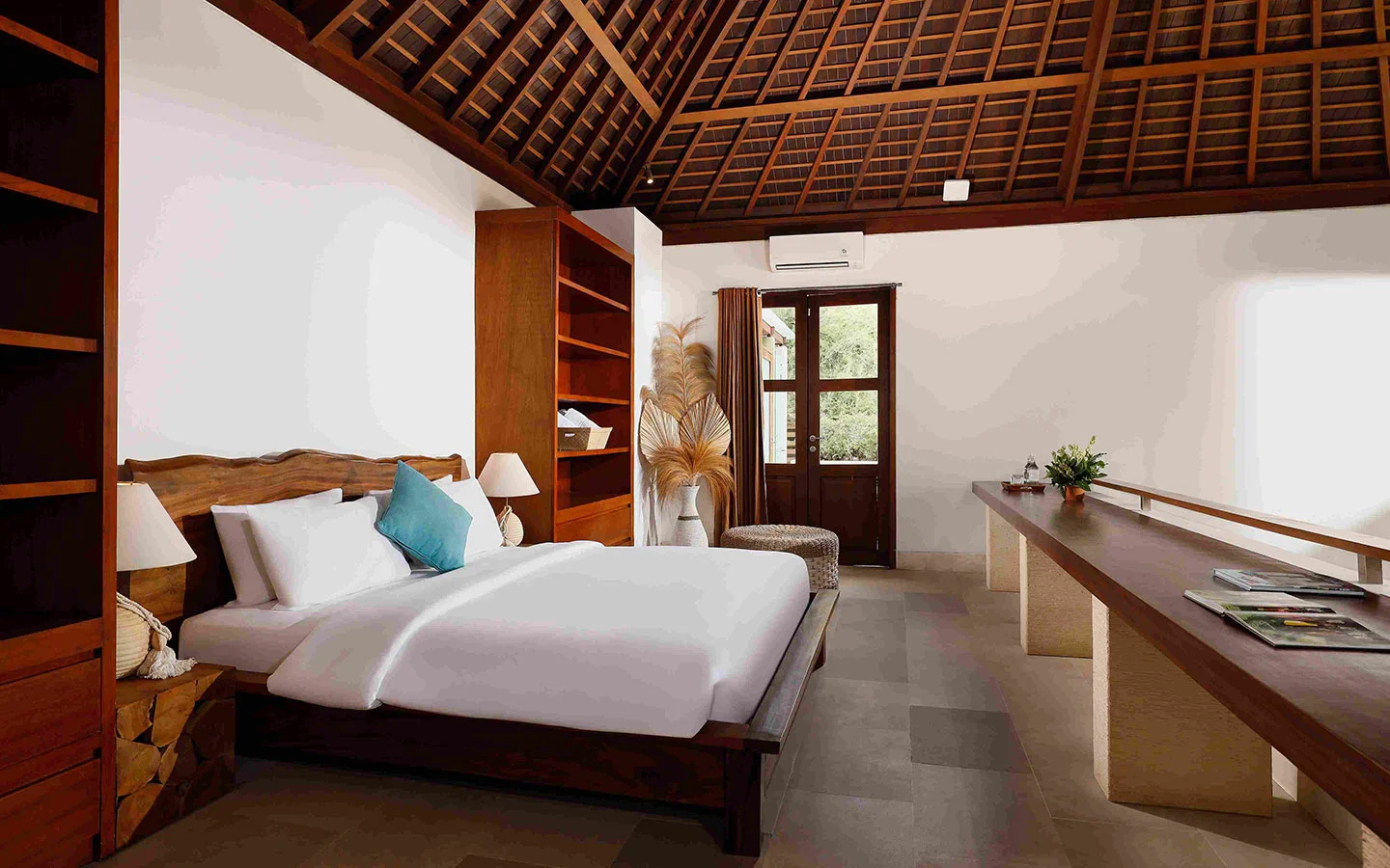 Luxurious & Tranquil 5BR Villa with Private Pool in Canggu — image 4