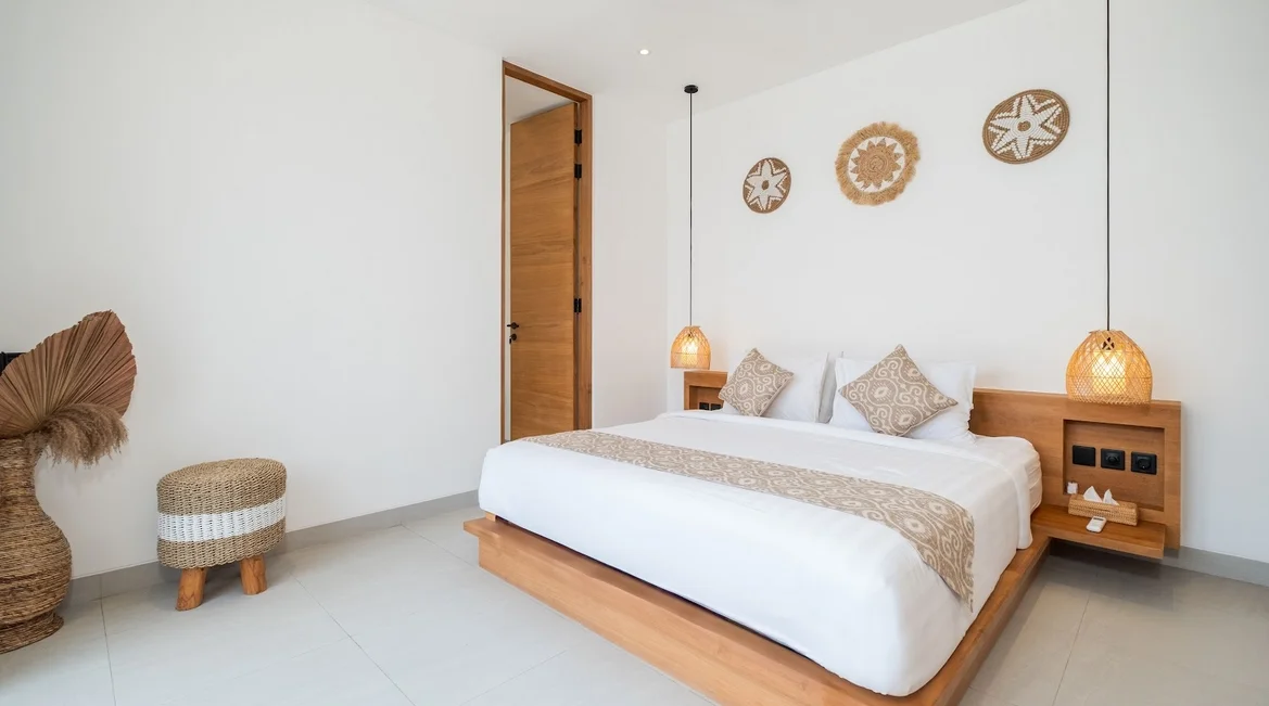 2-Bedroom Private Pool Villa Rental in Canggu – Chic Private Villa — image 11