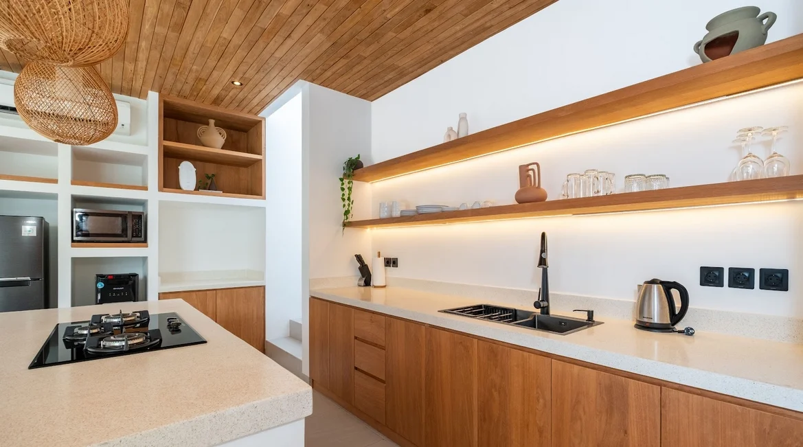 2-Bedroom Private Pool Villa Rental in Canggu – Chic Private Villa — image 8