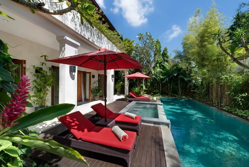 Chic 3BR Villa w/ Pool, Jacuzzi & Sauna | Central Seminyak – BVI2110 — image 13