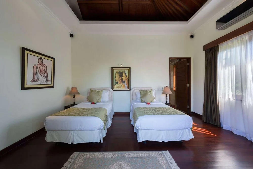 Chic 3BR Villa w/ Pool, Jacuzzi & Sauna | Central Seminyak – BVI2110 — image 18