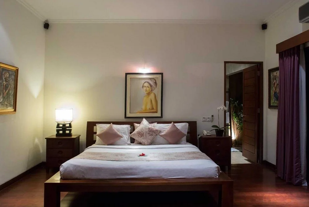 Chic 3BR Villa w/ Pool, Jacuzzi & Sauna | Central Seminyak – BVI2110 — image 15