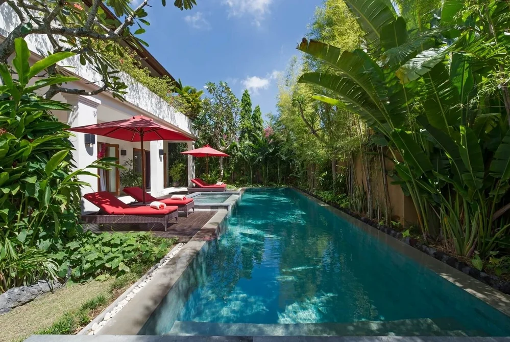 Chic 3BR Villa w/ Pool, Jacuzzi & Sauna | Central Seminyak – BVI2110 — image 7