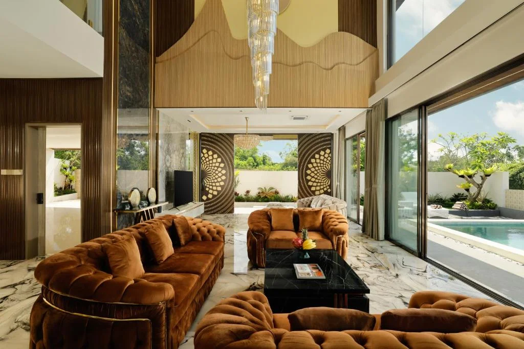 Luxury 4-Bedroom Villa on Uluwatu Cliff with Rooftop Ocean View & Private Pool — image 9