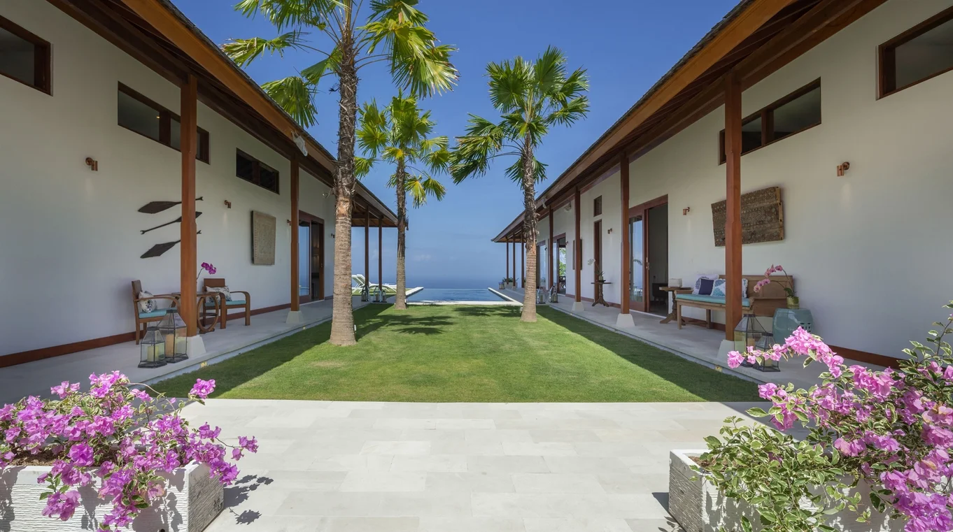 Luxury 5-Bedroom Villa in Uluwatu – Cliffside Infinity Pool & Ocean View — image 14
