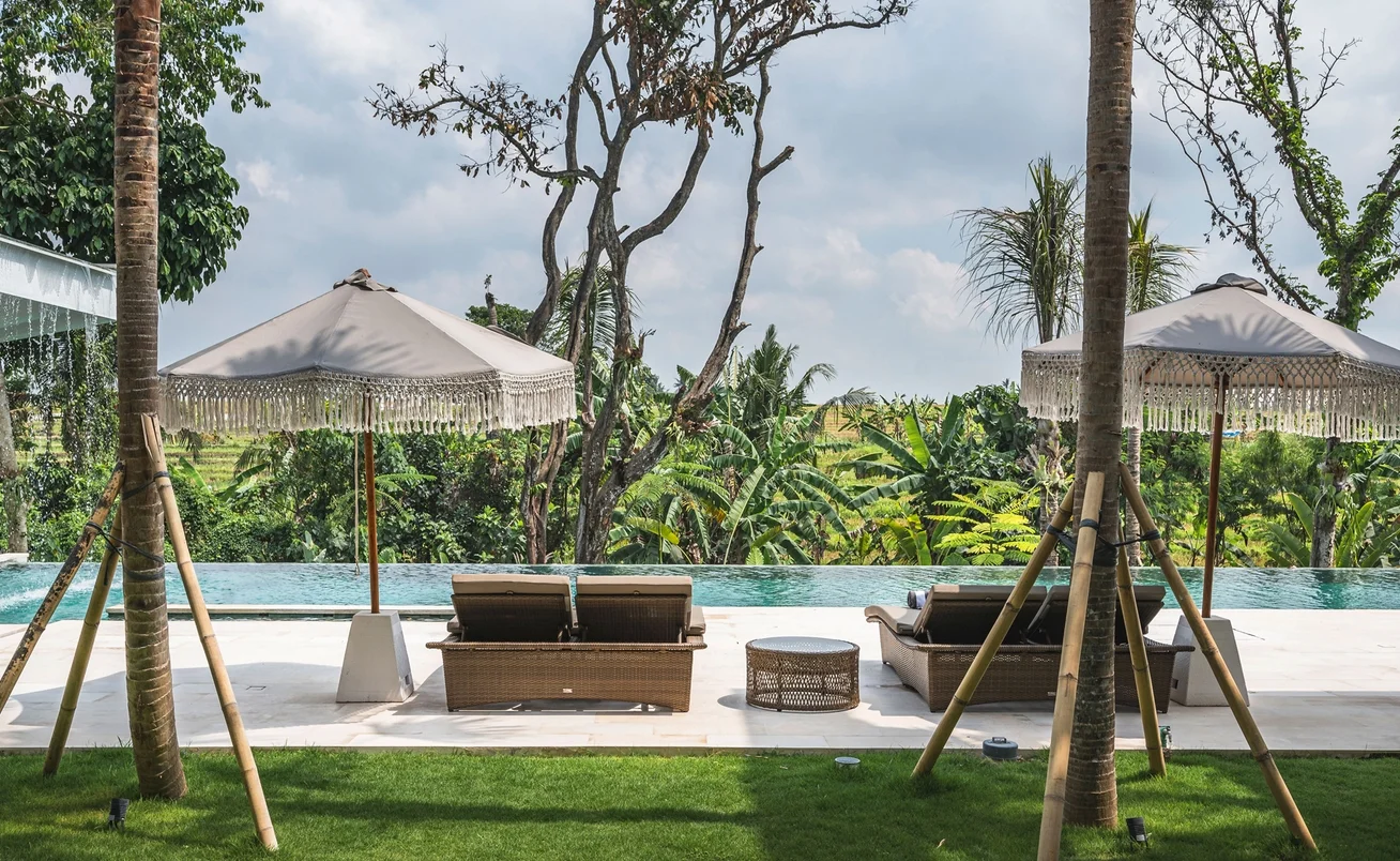 Luxury 6-Bedroom Villa in Canggu – 25m Infinity Pool, Rice Field View & Private Chef — image 12