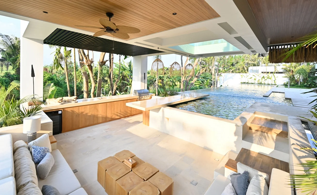 Luxury 6-Bedroom Villa in Canggu – 25m Infinity Pool, Rice Field View & Private Chef — image 18