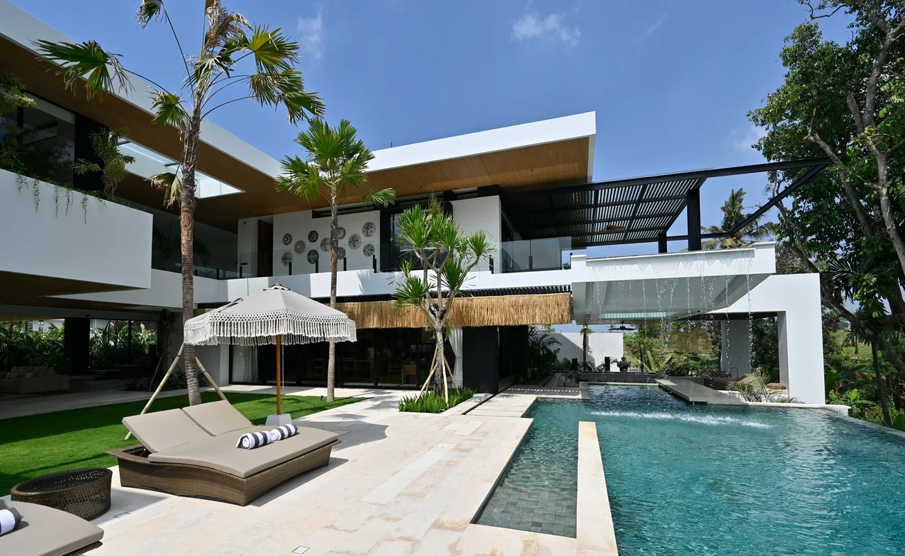Luxury 6-Bedroom Villa in Canggu – 25m Infinity Pool, Rice Field View & Private Chef | BVI67440