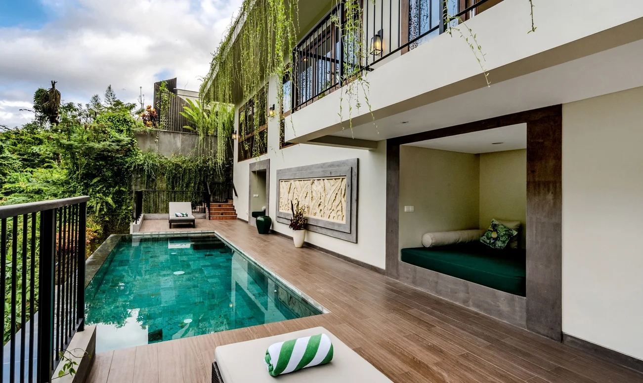 Comfortable 2-Bedroom Villa in Ubud – Infinity Pool, Rooftop & Jungle View — image 3