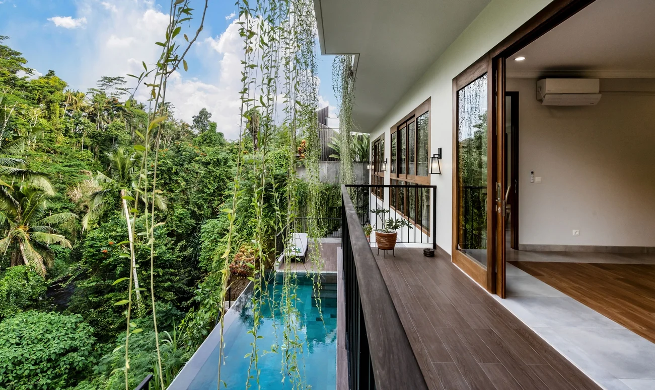 Comfortable 2-Bedroom Villa in Ubud – Infinity Pool, Rooftop & Jungle View — image 8