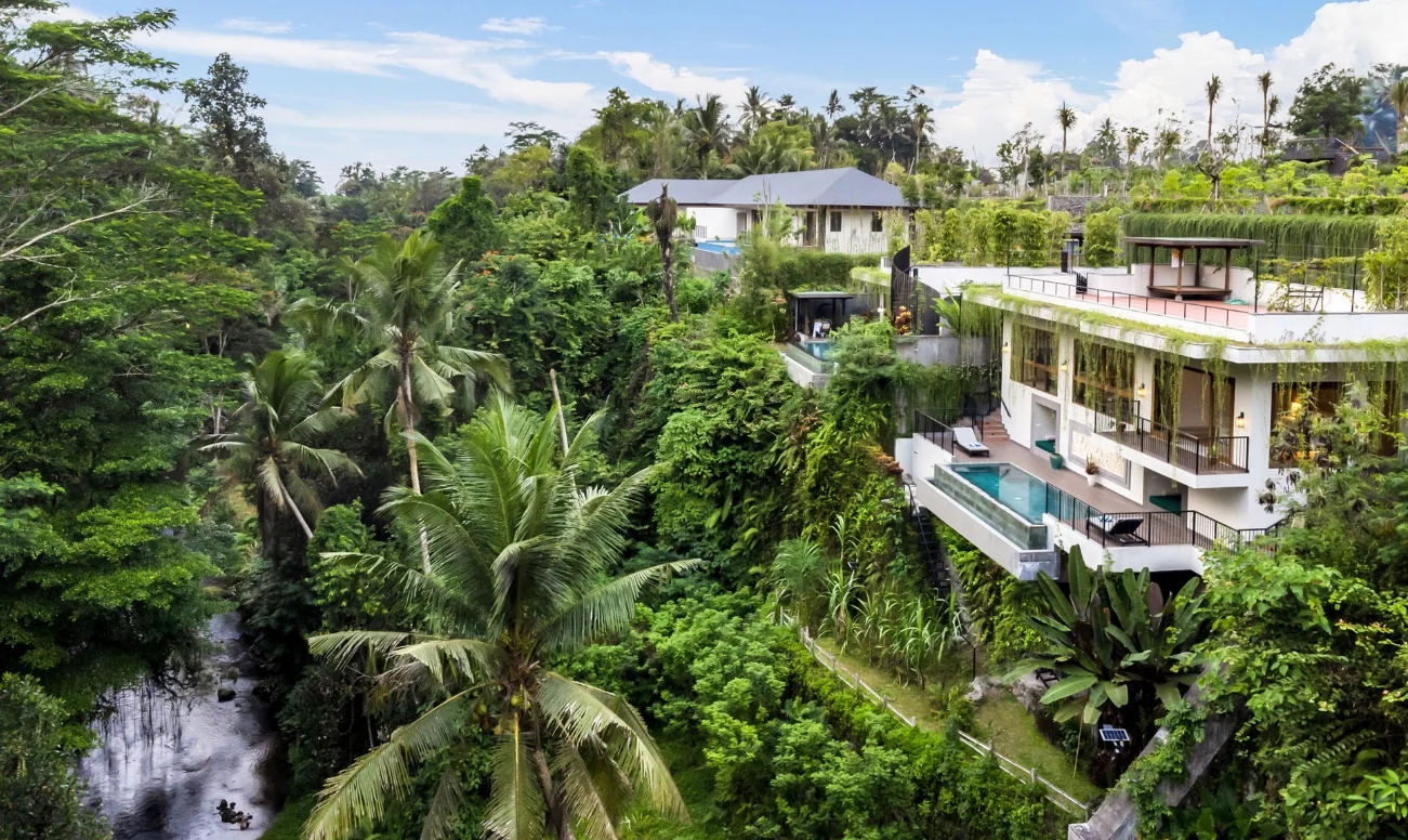 Comfortable 2-Bedroom Villa in Ubud – Infinity Pool, Rooftop & Jungle View | BVI67511