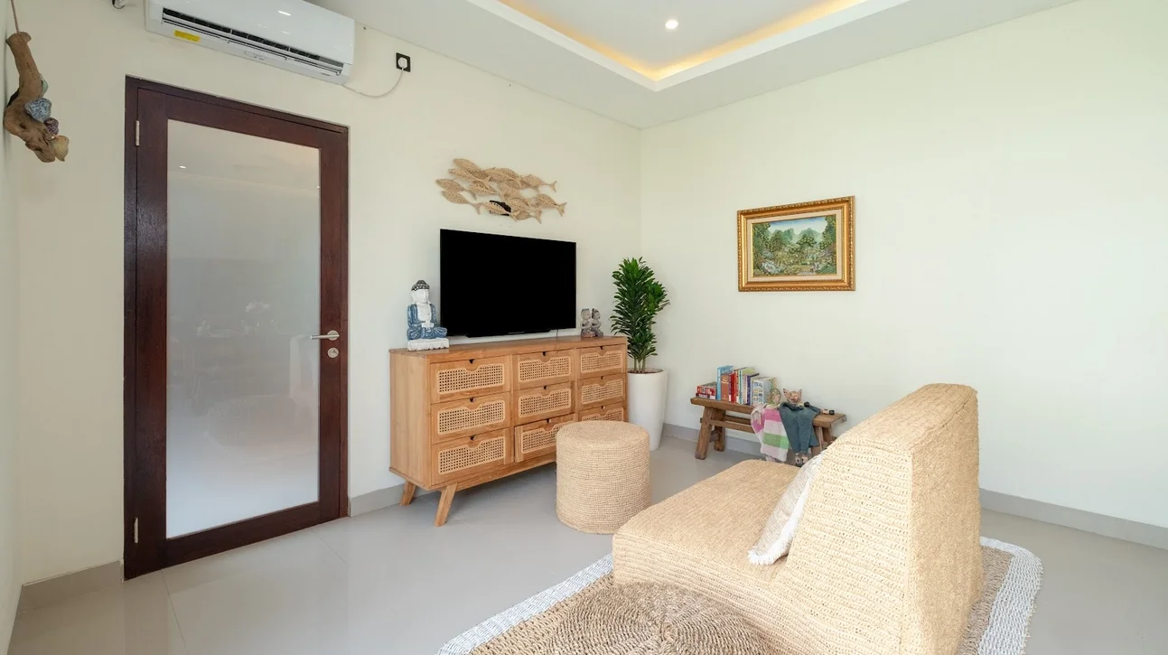Two-Bedroom Private Pool Villa Rental in Seminyak – Cozy 2-Bedroom Retreat — image 13