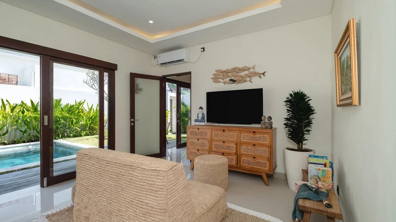 Two-Bedroom Private Pool Villa Rental in Seminyak – Cozy 2-Bedroom Retreat — image 11