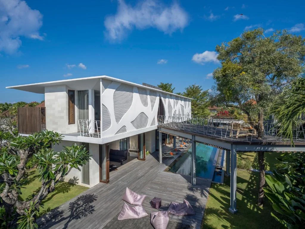 Designer 4BR Villa in Central Seminyak – 25m Pool, Chef, Gym & Artful Architecture – BVI1797 — image 9