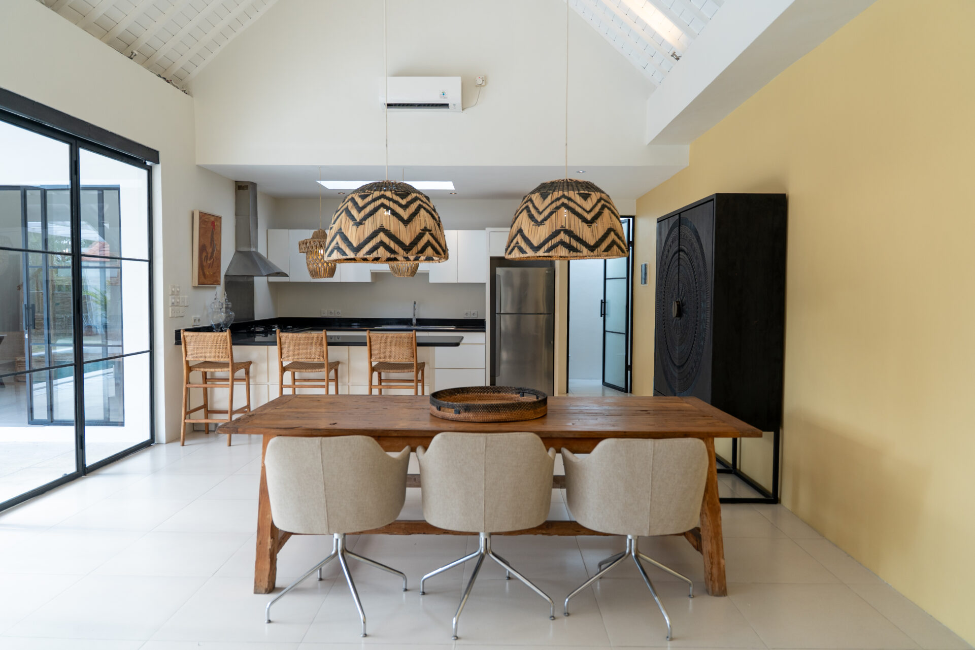 Lovely family villa in bustling Berawa — image 3