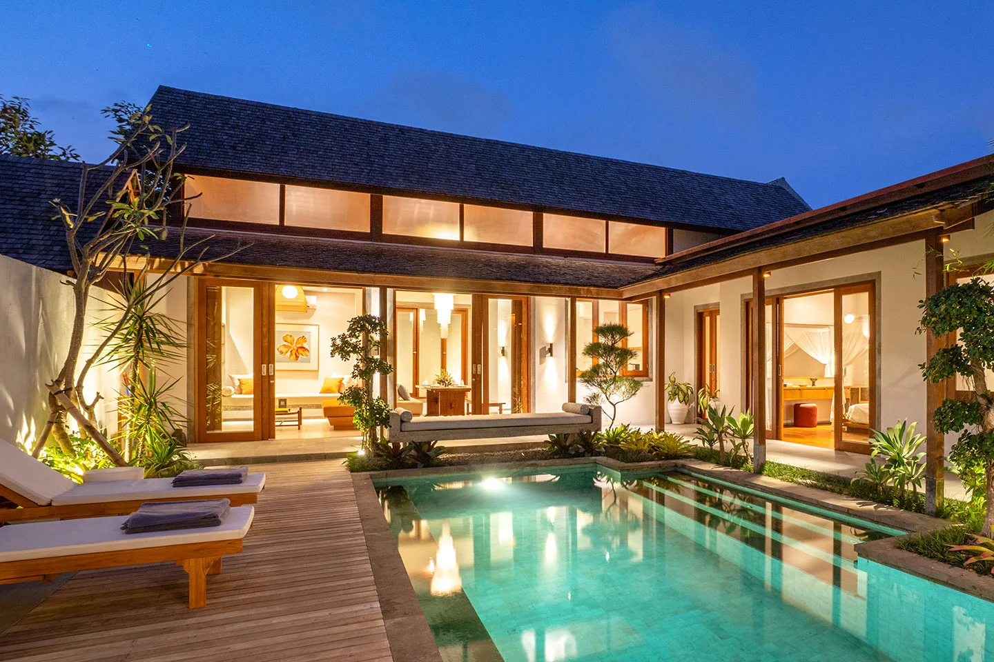 Elegant 2BR Villa with Private Pool & Open-Air Living in Canggu — image 4