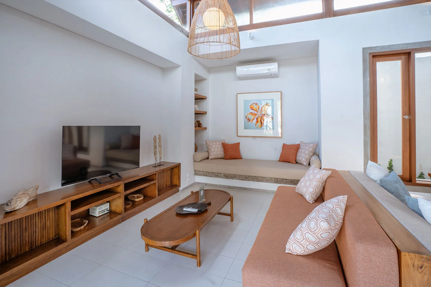 Elegant 2BR Villa with Private Pool & Open-Air Living in Canggu — image 16
