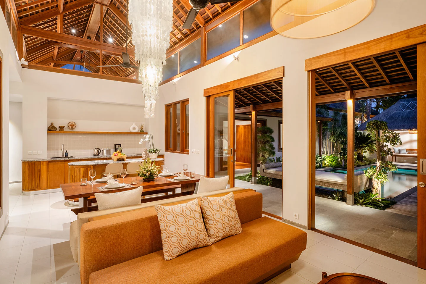 Elegant 2BR Villa with Private Pool & Open-Air Living in Canggu — image 9