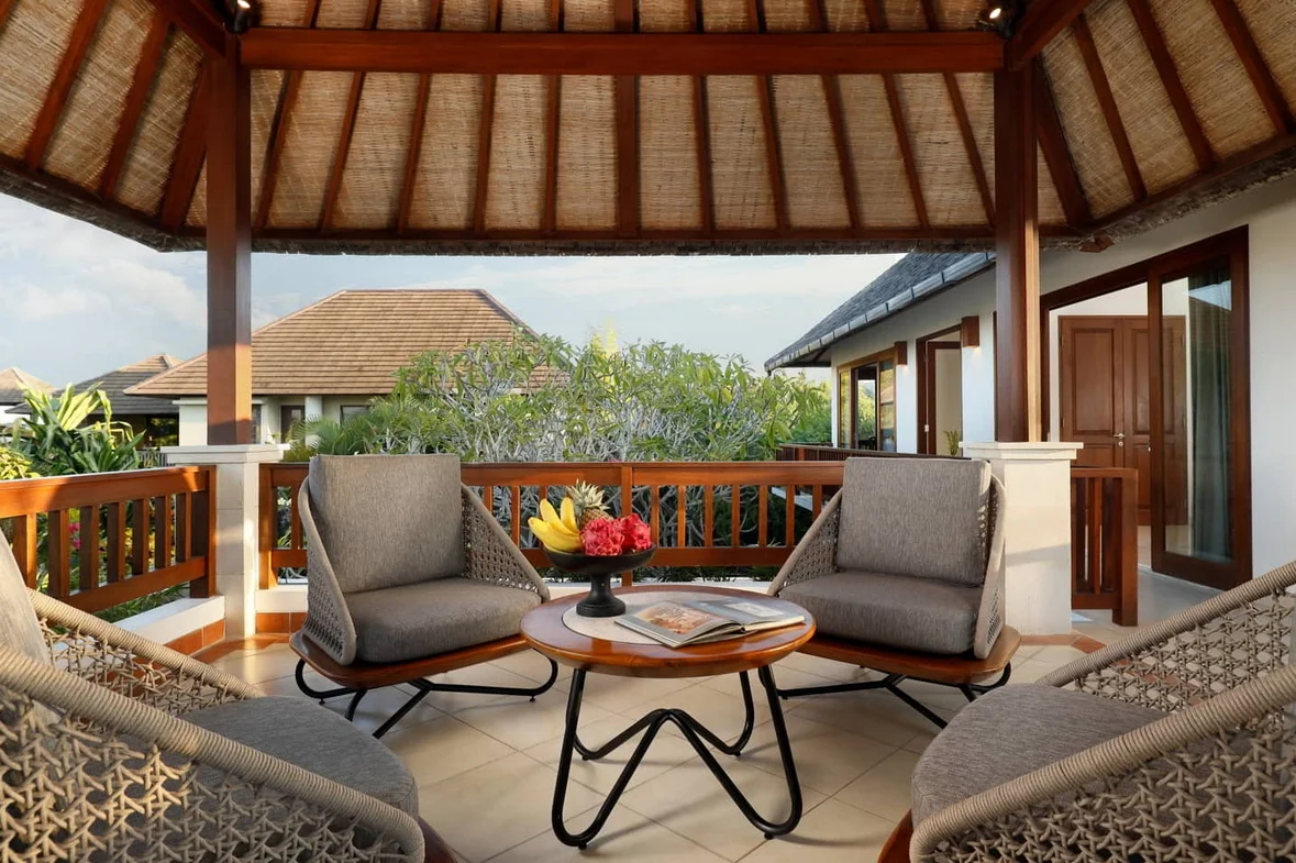 Elegant 3-Bedroom Villa with Private Pool & Garden in Jimbaran, Bali — image 4