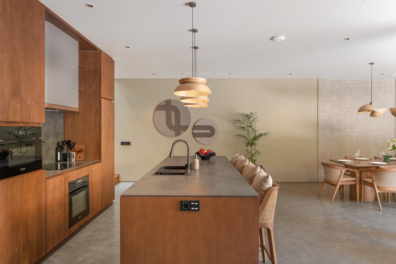 Elegant 4-Bedroom Riverside Villa for Monthly Rent in Pererenan — image 14