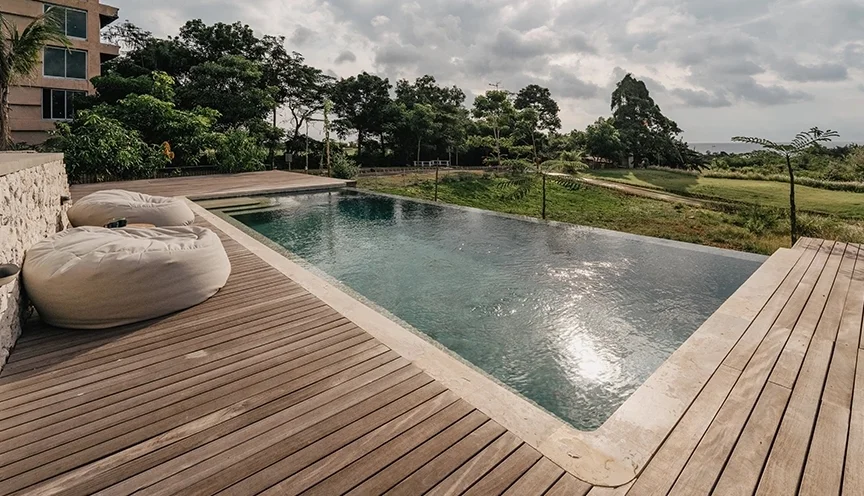Elegant 4-Bedroom Villa with Golf View in Pecatu — image 3