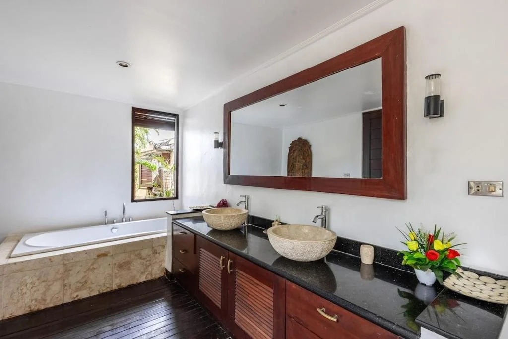 Elegant 5BR Tropical Retreat in Central Seminyak – Walk to Everything – BVI2031 — image 9