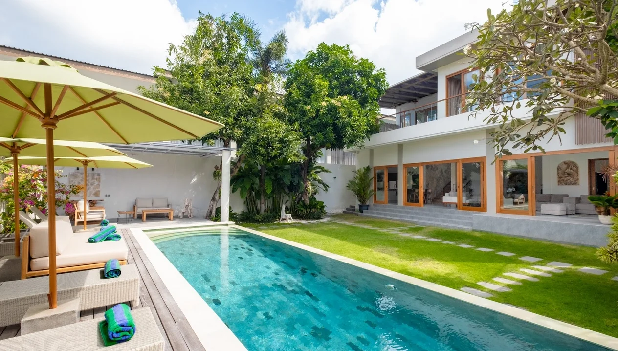 6-Bedroom Private Pool Villa Rental in Seminyak – Elegant Private Villa BVI73225
