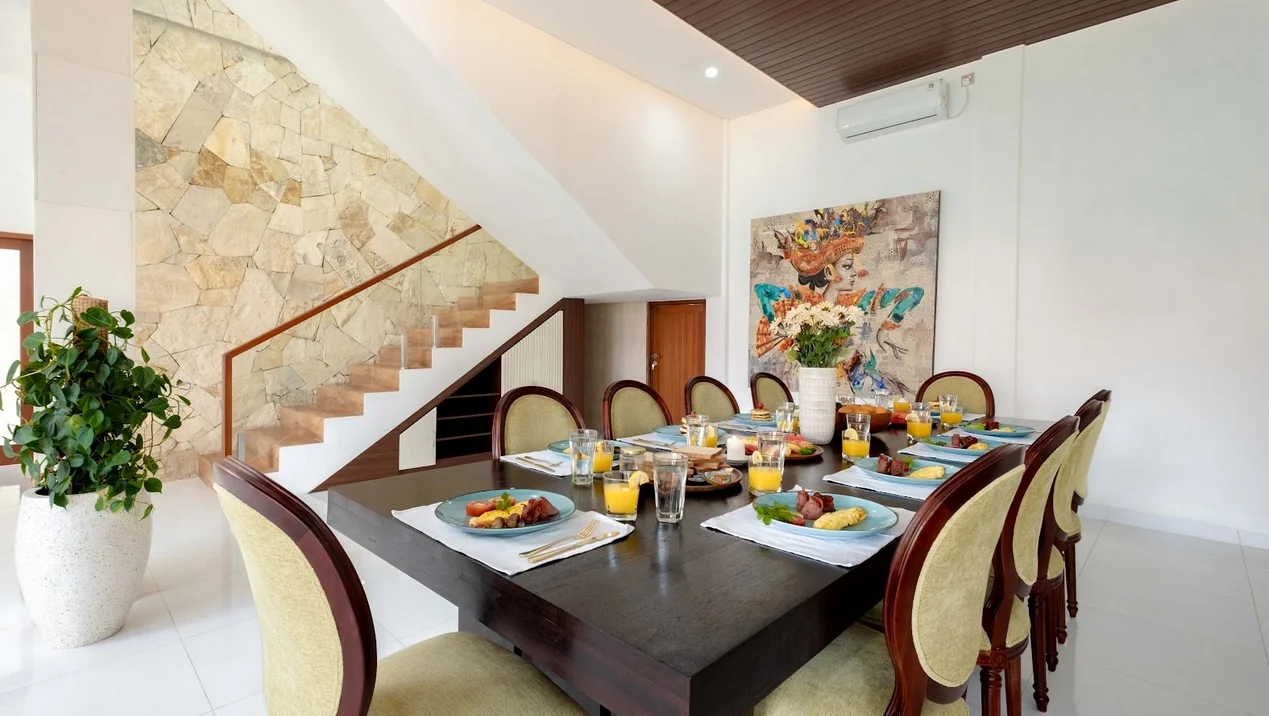 6-Bedroom Private Pool Villa Rental in Seminyak – Elegant Private Villa — image 19