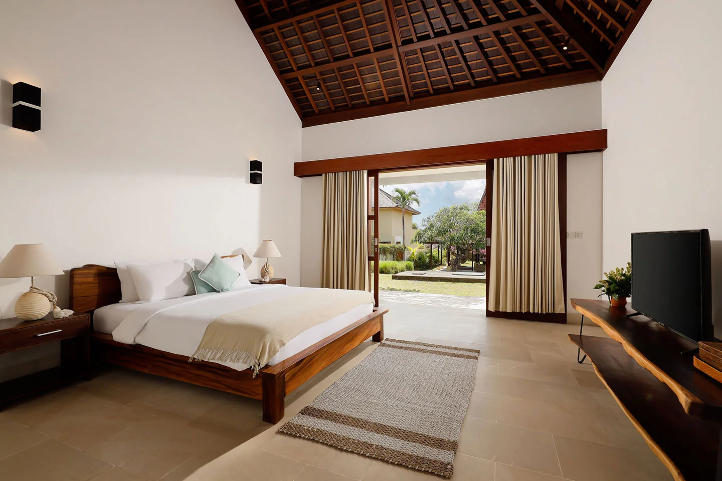 Elegant 7-Bedroom Villa Estate in Canggu – Luxury Group & Retreat Villa — image 17