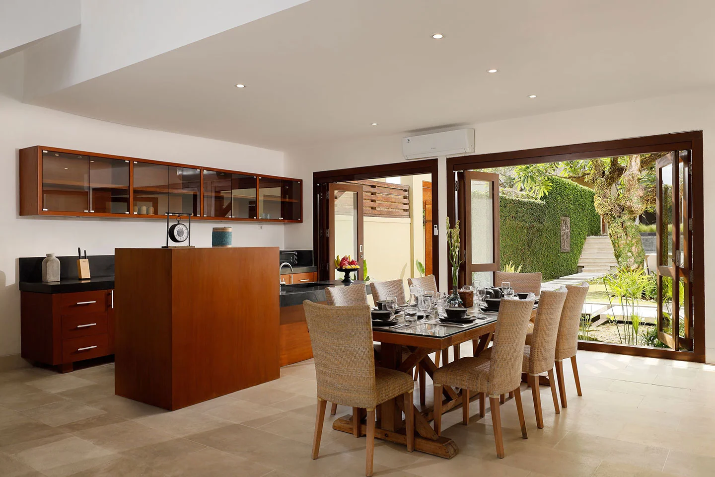 Elegant 7-Bedroom Villa Estate in Canggu – Luxury Group & Retreat Villa — image 4