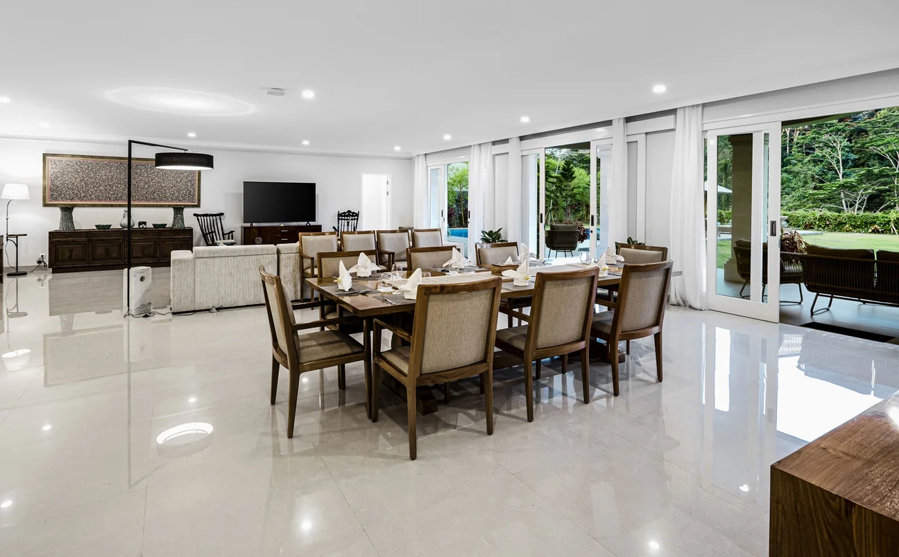 Luxury 5-Bedroom Villa in Ubud – 20m Pool, Spacious Garden & Luxury Estate — image 9
