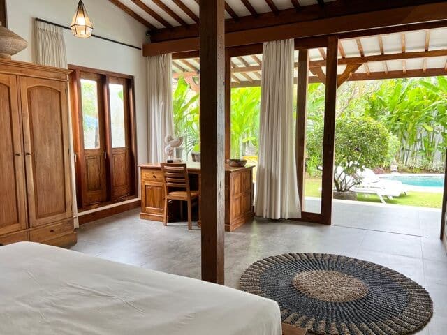A great 4 bedroom villa in Berawa Canggu — image 17
