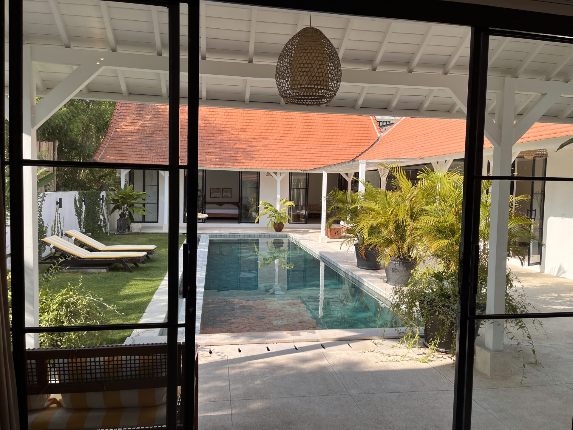 Lovely family villa in bustling Berawa — image 8