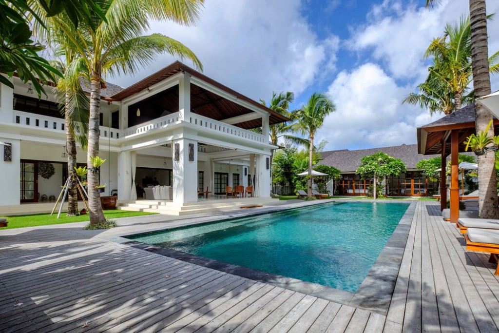 VILLA EVA — 6BR Villa Rental in Seminyak — image 2