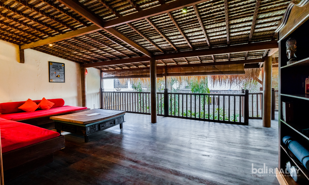 Rarely Available: Freehold Villa in Central Kuta – 3009 — image 11