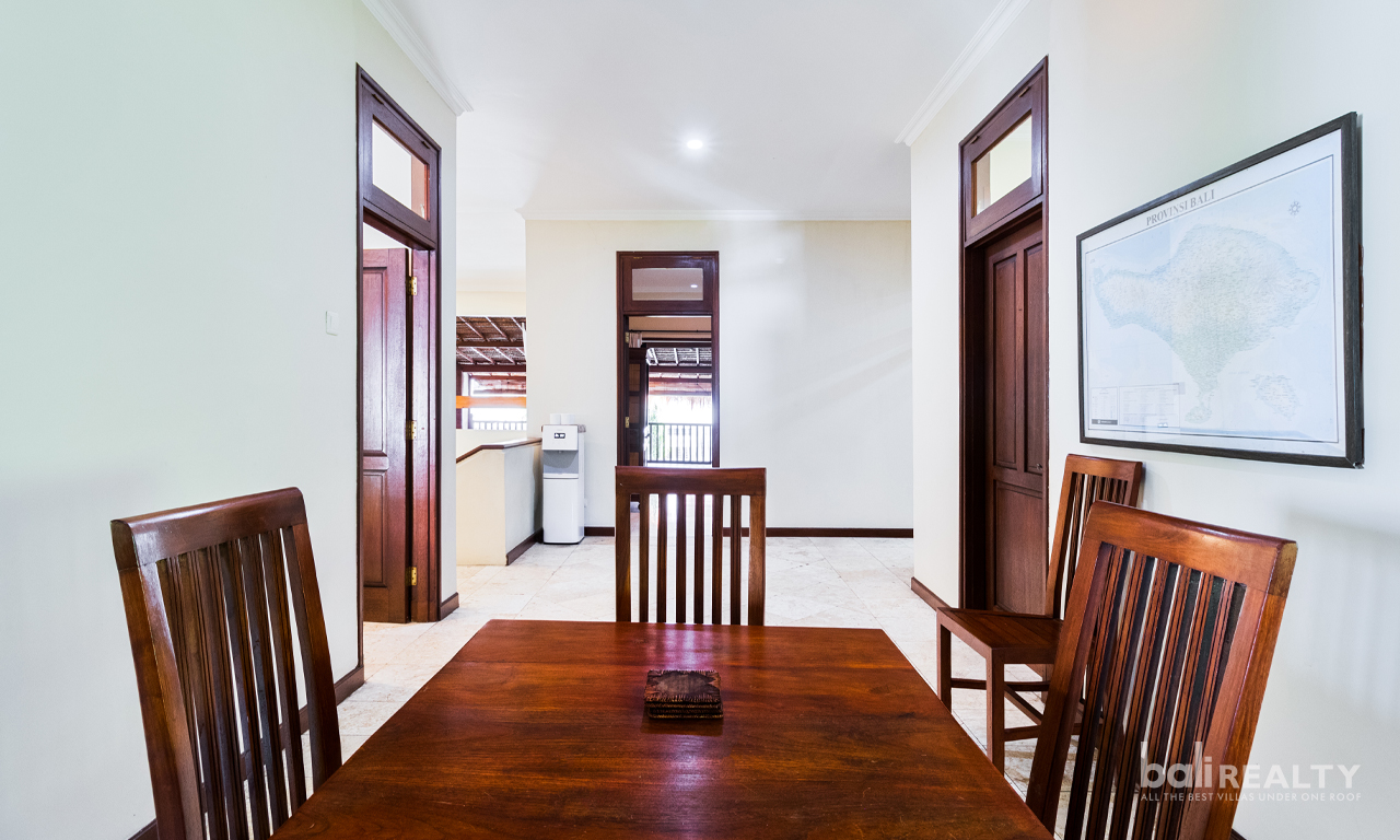 Rarely Available: Freehold Villa in Central Kuta – 3009 — image 14