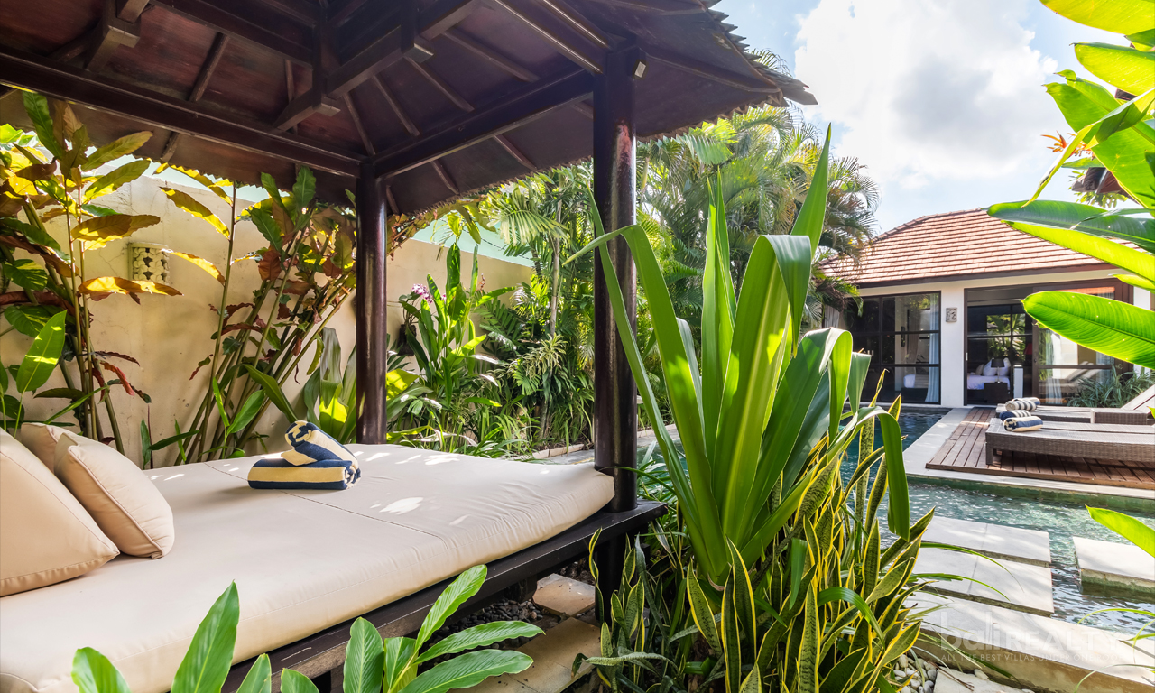 Investment-Ready Three-Bedroom Villa in Central Legian, Near Double Six Beach 2969 — image 13
