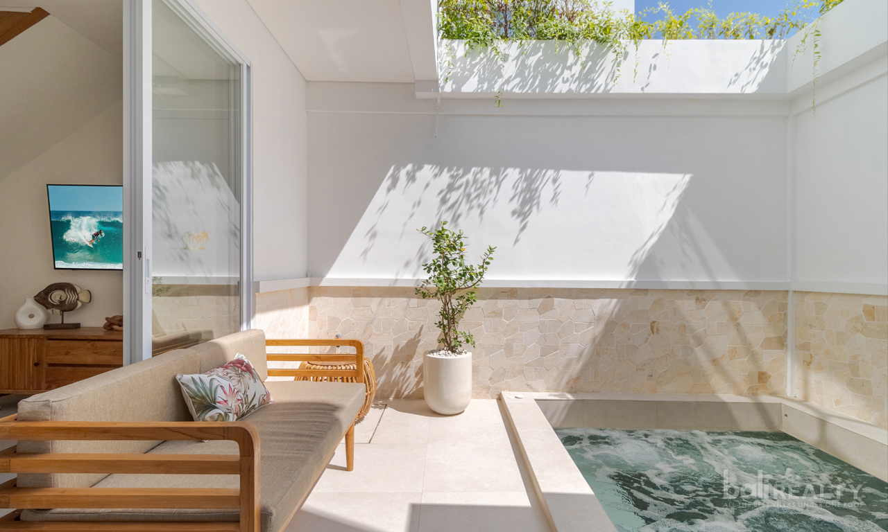 Long Lease Two-Bedroom Villa in Prime Central Legian – 2973