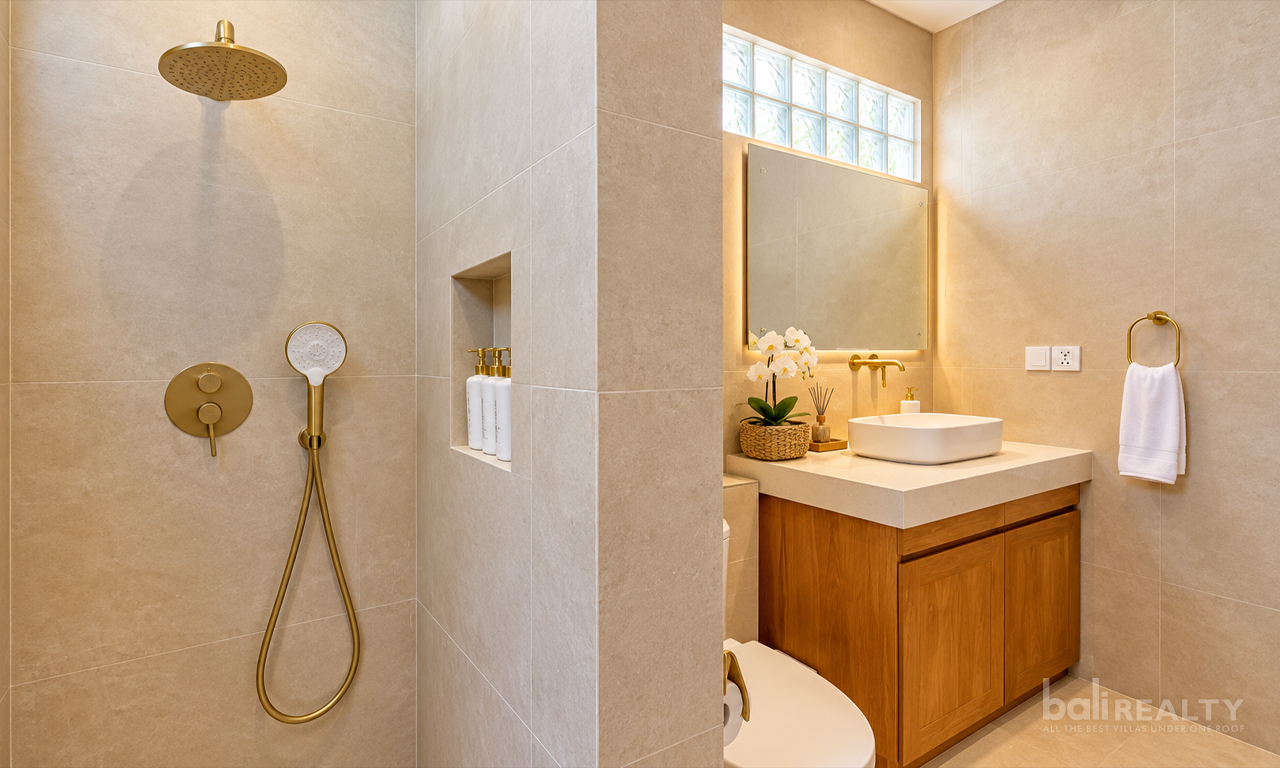 Three-Bedroom Villa in Prime Central Legian: Steps from Legian Beach – 2974 — image 7