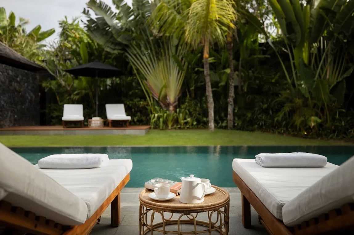 Luxurious 3BR Modern Villa in Prime Berawa, Canggu — image 16