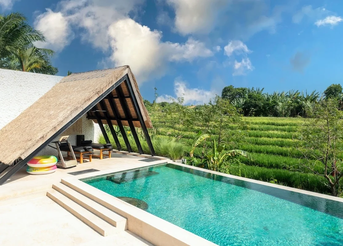5-Bedroom Villa with Infinity Pool in Canggu – Luxurious Villa — image 6