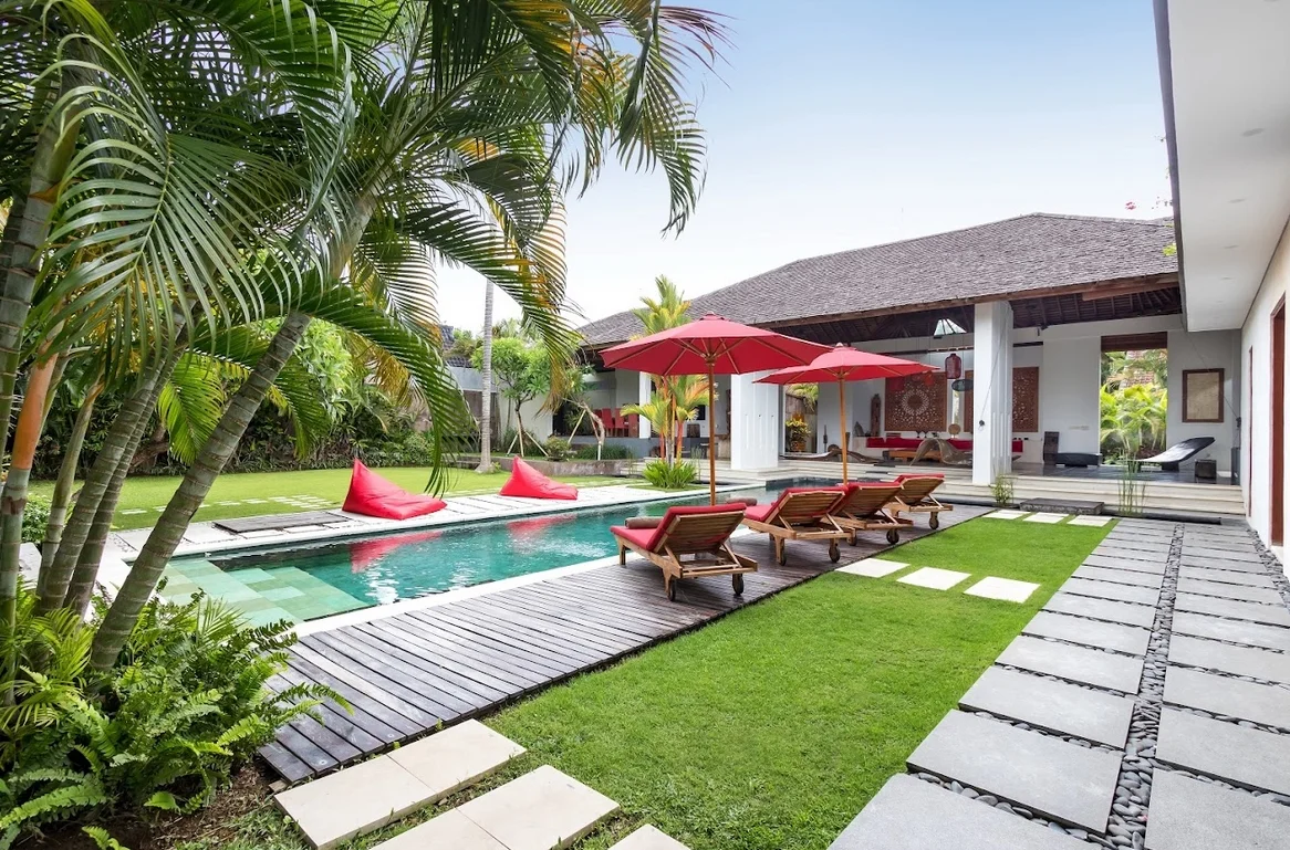 9-Bedroom Private Pool Villa Rental in Seminyak – Luxurious 9-Bedroom Estate — image 4