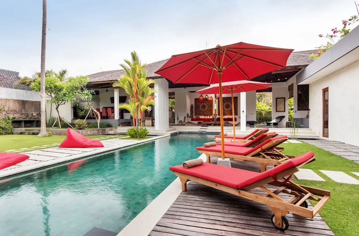 9-Bedroom Private Pool Villa Rental in Seminyak – Luxurious 9-Bedroom Estate — image 3