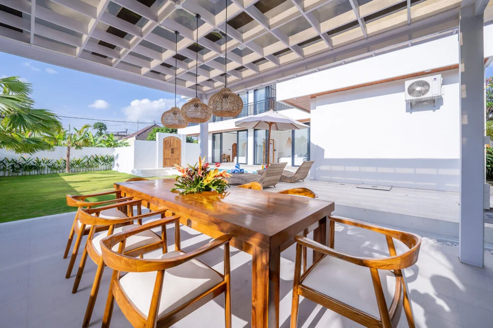 4-Bedroom Villa with Private Pool in Canggu – Luxury Tropical Villa — image 3