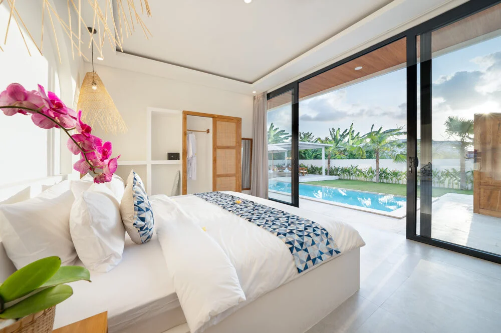 4-Bedroom Villa with Private Pool in Canggu – Luxury Tropical Villa — image 14