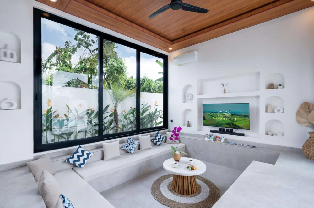 4-Bedroom Villa with Private Pool in Canggu – Luxury Tropical Villa — image 12