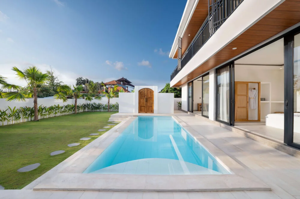 4-Bedroom Villa with Private Pool in Canggu – Luxury Tropical Villa — image 11